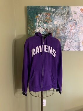 Baltimore Ravens hoodie jacket in size L.